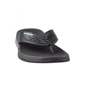 adidas distribuindo calçados